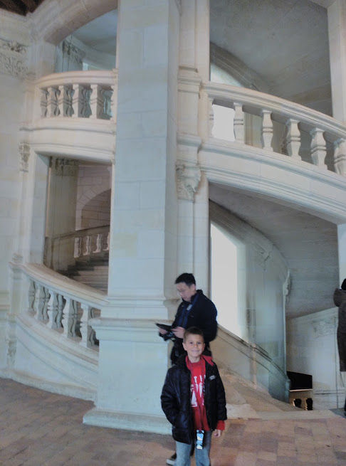 escalera - doble hélice - niño