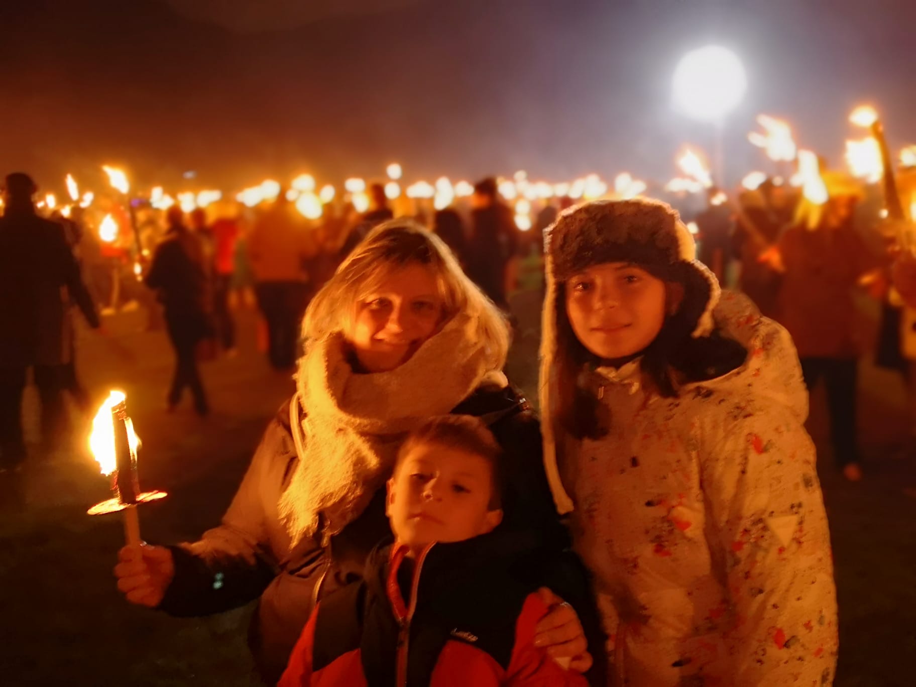 antorchas - edimburgo - personas - fuego
